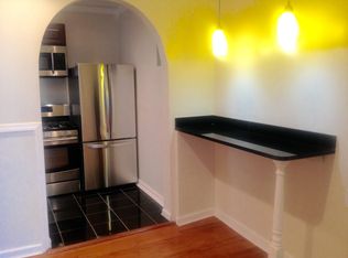 3096 Steinway St, Astoria, NY 11103