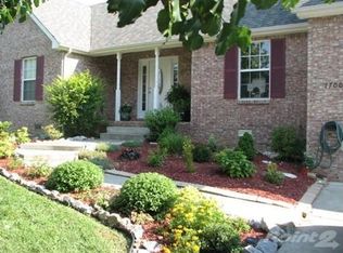 1700 Hazelwood Rd, Clarksville, TN 37042