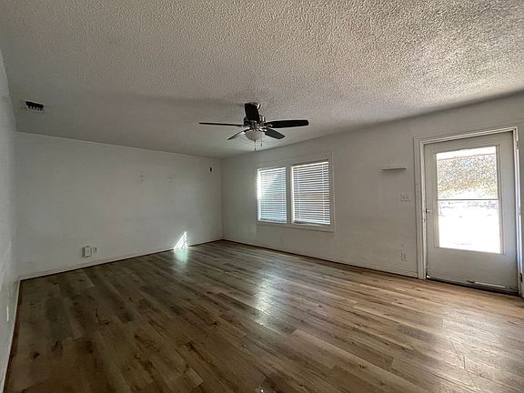 4th image of 1404 S 14th St