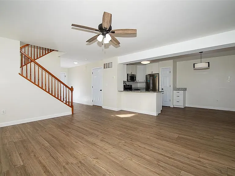 2845 Smokehouse Way — Photo 4