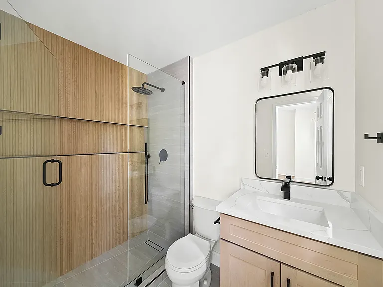1303 Wedgewood Ct — Photo 13