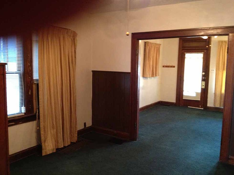 Dining Room 1