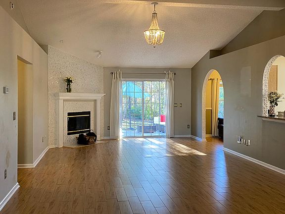 4th image of 4646 Deep River Pl