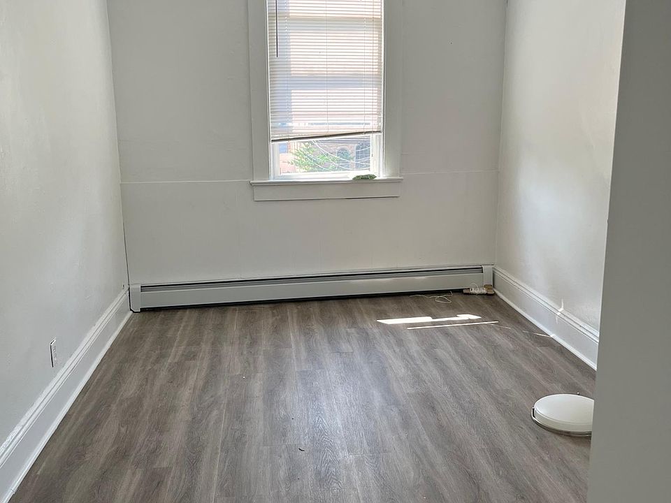 1st image of 21401 35th Ave APT 1