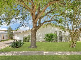 12326 South Dr, Houston, TX 77099