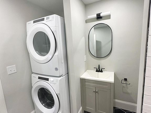 5th image of 72 Crystal Cove Ave #72R
