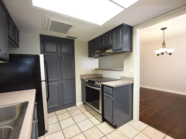 6357 Oriole Dr — Photo 4