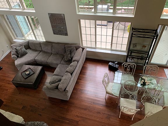 4th image of 4441 Villa France Dr
