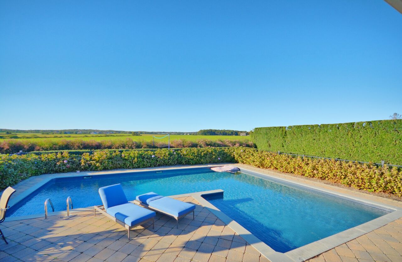  Heated Pool with Forever Farm Views & Sunsets