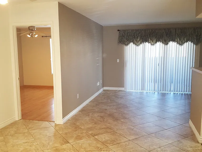 8070 W Russell Rd #1010 — Photo 6