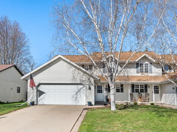 656 Mollies Way, De Pere, WI 54115