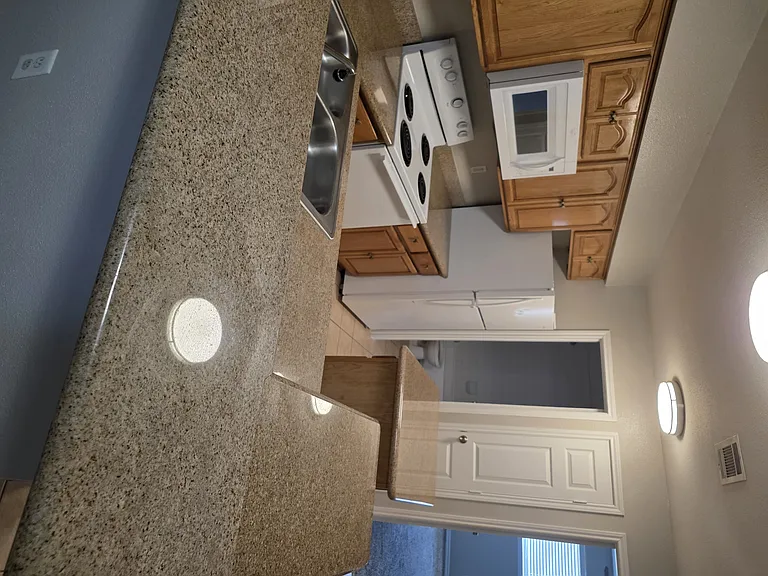 Willow Run Townhomes — Photo 22