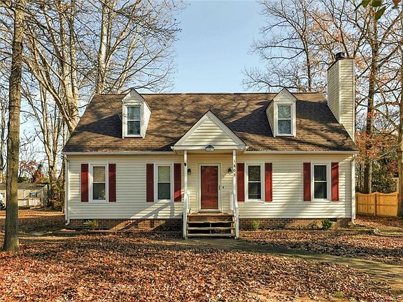 3rd image of 1803 Meadow Park Cir