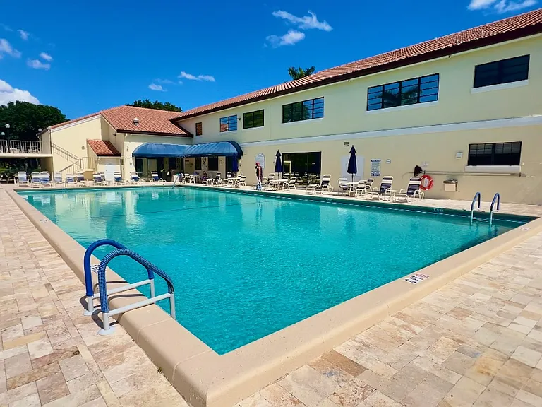 10615 Ocean Palm Way #102 — Photo 45