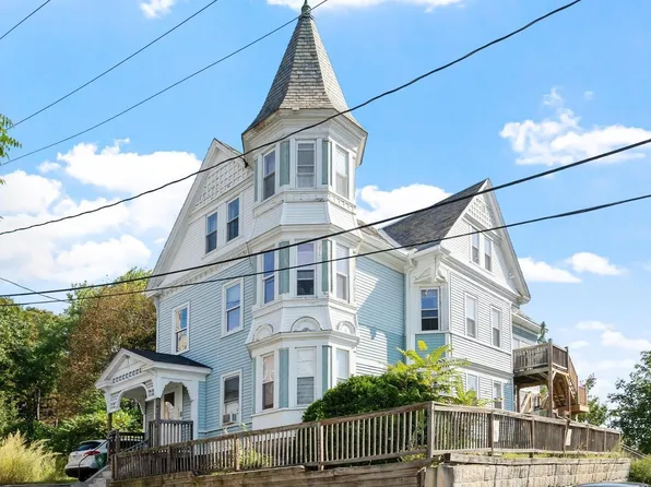 9 Mount Vernon St, Fitchburg, MA 01420