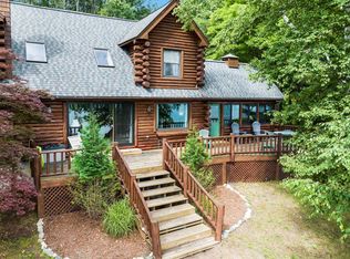 793 S Wagon Wheel Dr, Northport, MI 49670