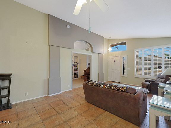 5th image of 4026 W TONOPAH Drive