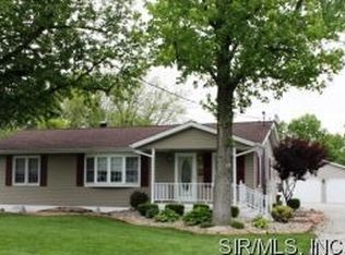 628 N Laurel St, Staunton, IL 62088