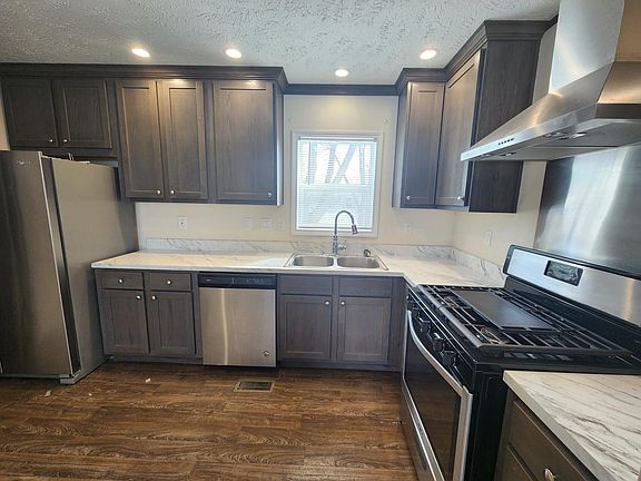 3rd image of 4359 Dogwood Blvd #772