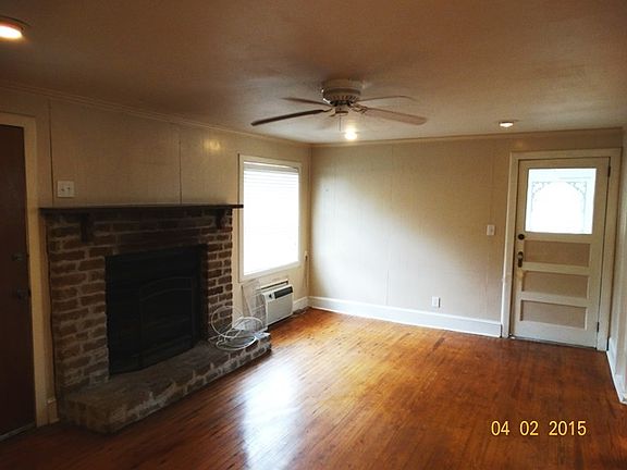 3rd image of 224 Holly Hill Rd