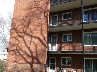 2925 W 13 Mile Rd APT 206, Royal Oak, MI 48073