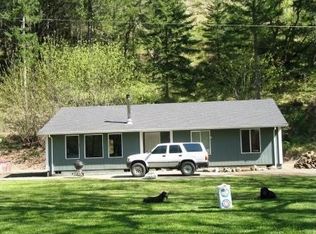 969 Crooks Creek Rd, Selma, OR 97538