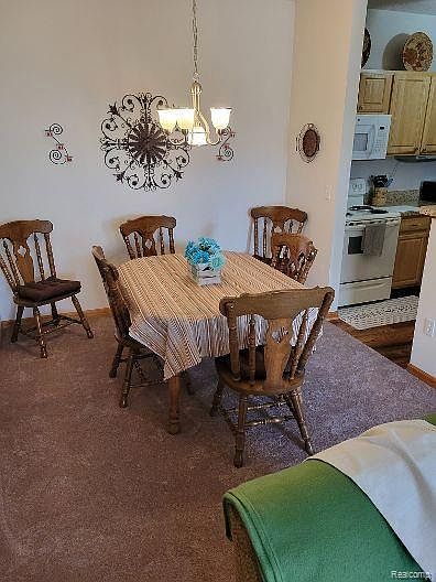 1st image of 15745 Parkway Ln APT 1