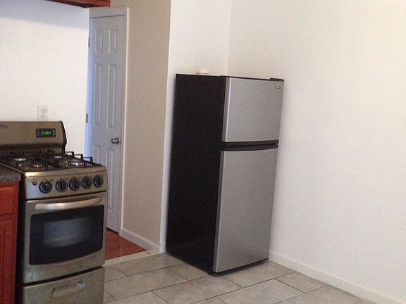 3rd image of 404 Riverdale Ave APT 2C