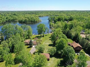 Buckland Dr, South lyon, MI 48178