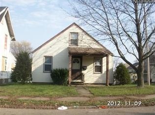 1522 Saint Elmo Ave NE, Canton, OH