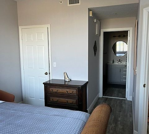 5th image of 2060 Greenview Shores Blvd APT 310