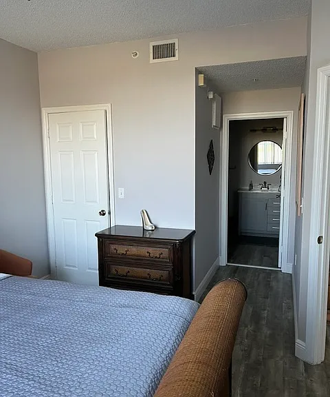 2060 Greenview Shores Blvd #310 — Photo 5
