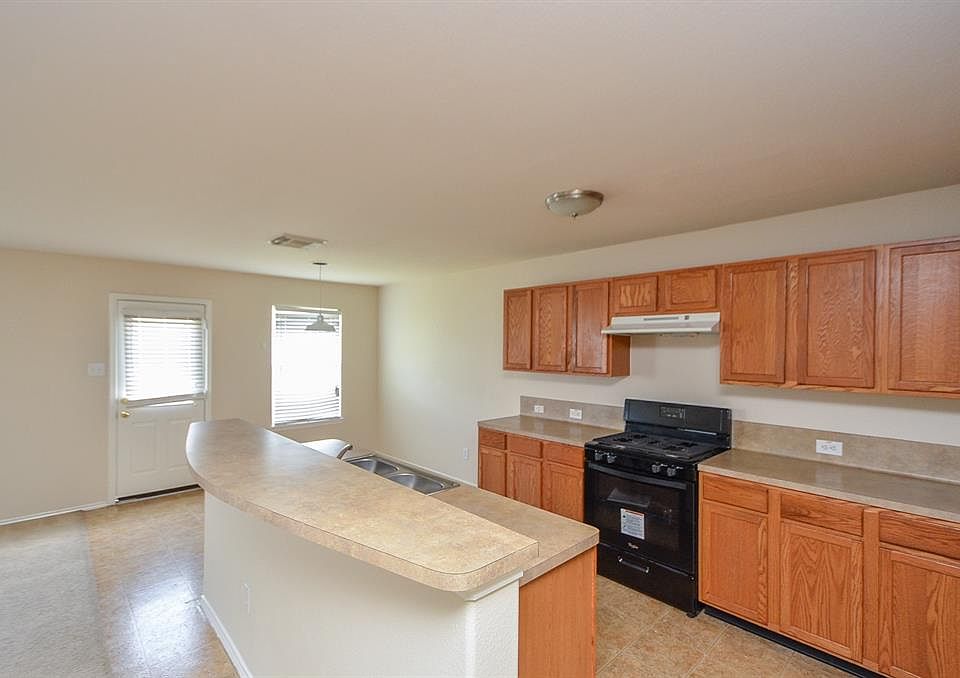 1st image of 18507 Prairie Larkspur Dr