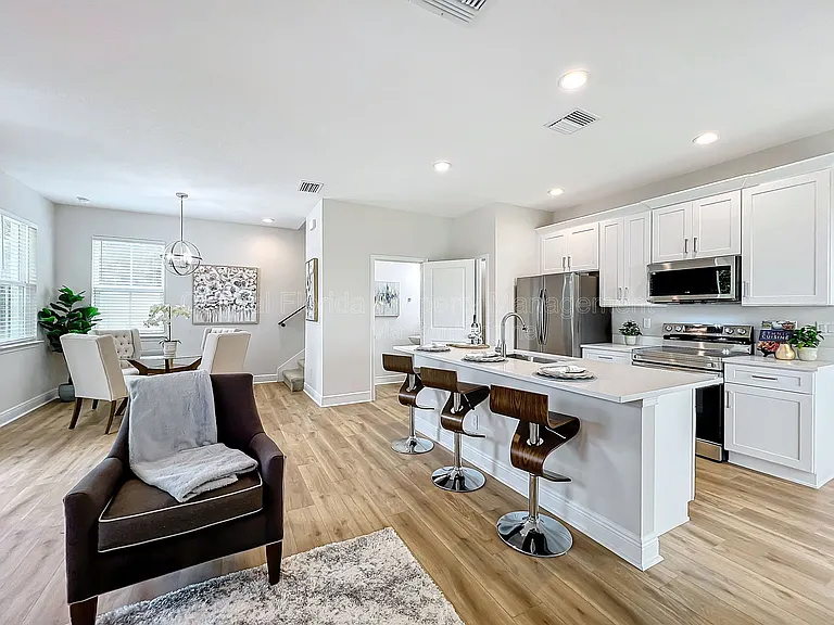 2250 S Bumby Ave #200 — Photo 8
