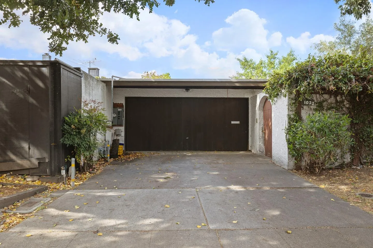 1022 E Evelyn Ave photo 1