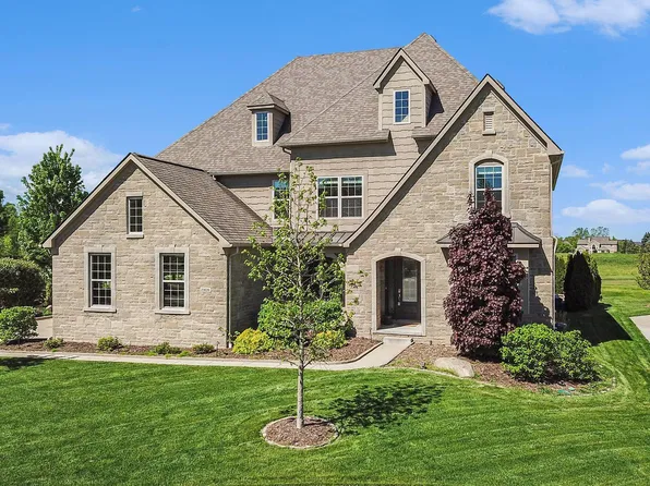 23639 Crooked Tree Ct N, South Lyon, MI 48178