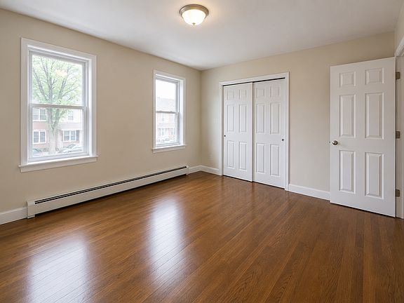 5th image of 654 Underhill Ave Floor 1