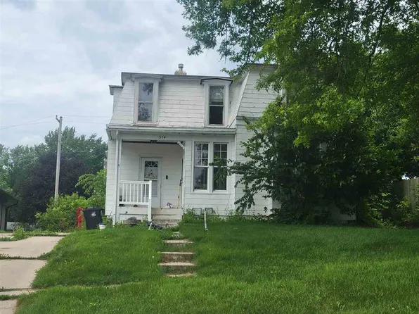 314 E Main St, Oxford, IA 52322