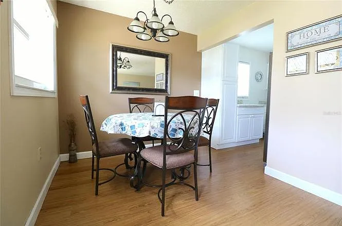 2 bed, 984 sqft, $1,600 — Photo 4