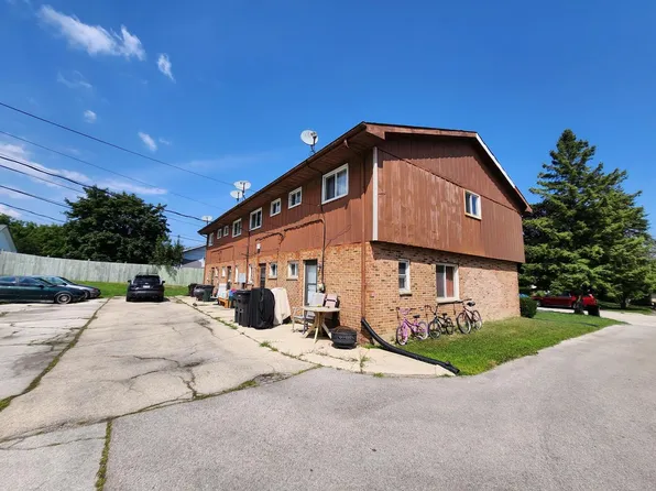 1404 Willow LANE, South Milwaukee, WI 53172