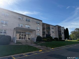 Oyster Bay, Milford, CT 06460