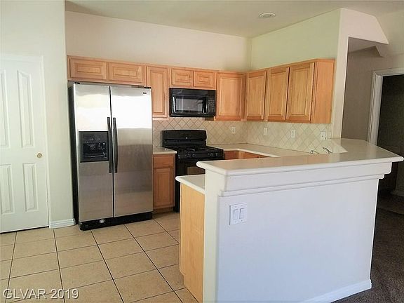 2nd image of 1089 Pleasure Ln Unit 2