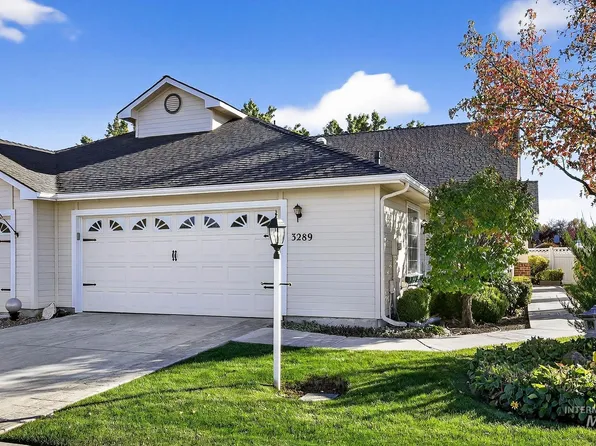 3289 W Fieldstream Ln, Meridian, ID 83646