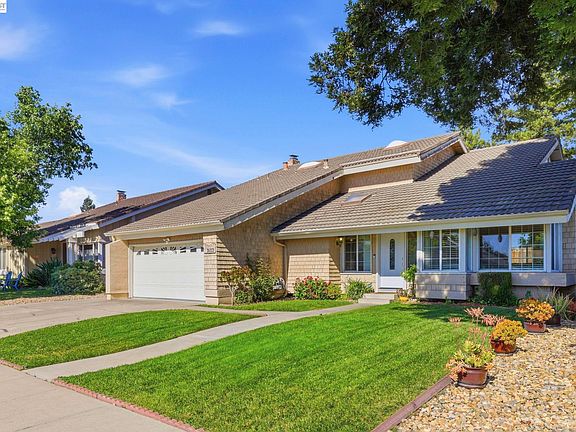 2nd image of 3653 Pimlico Dr
