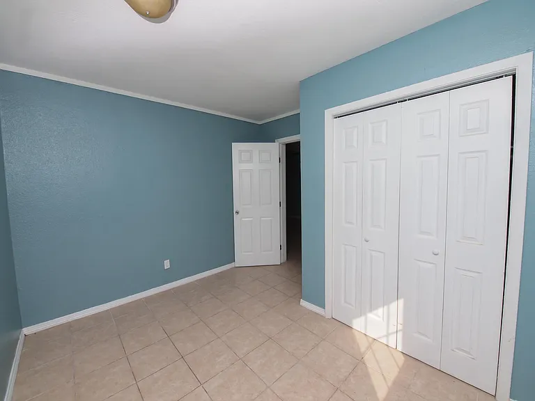 1702 Silver Ave — Photo 6