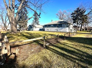2846 Hillside Ave, Waukegan, IL 60085