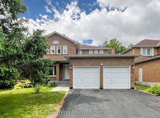 33 Southgate Cres, Richmond Hill, ON L4B2E4