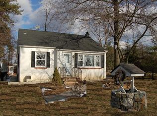 21 Pine St, Kenvil, NJ 07847