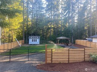 81 N Union Dr, Hoodsport, WA