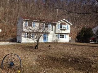 75 Woodland Dr, Vernon, NJ 07462